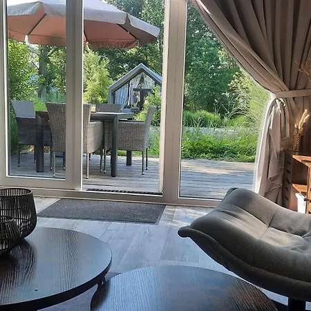 Holland Beachhouse, Modern Eingerichtet, In Schoener Lage Am Veluwemeer, Inklusive Garten, Terrasse Am Wasser, Parkplatz Und Wlan * Hulshorst