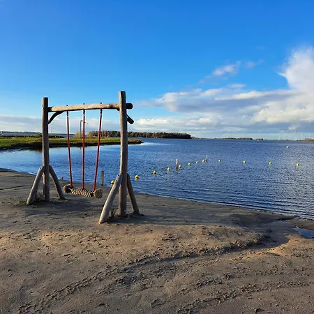 Holland Beachhouse, Modern Eingerichtet, In Schoener Lage Am Veluwemeer, Inklusive Garten, Terrasse Am Wasser, Parkplatz Und Wlan *