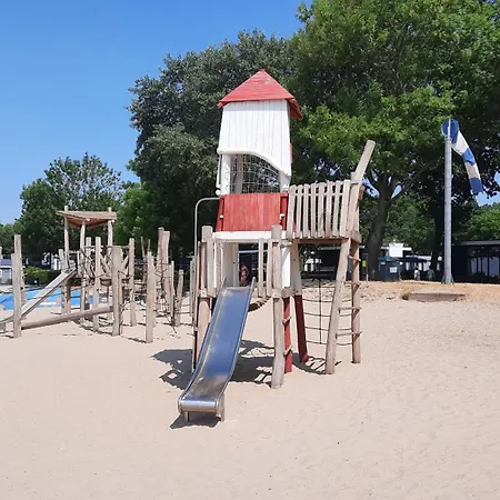 Holland Beachhouse, Modern Eingerichtet, In Schoener Lage Am Veluwemeer, Inklusive Garten, Terrasse Am Wasser, Parkplatz Und Wlan *