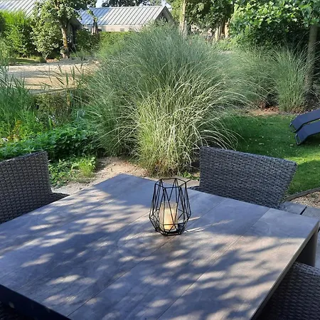 Holland Beachhouse, Modern Eingerichtet, In Schoener Lage Am Veluwemeer, Inklusive Garten, Terrasse Am Wasser, Parkplatz Und Wlan * Hulshorst